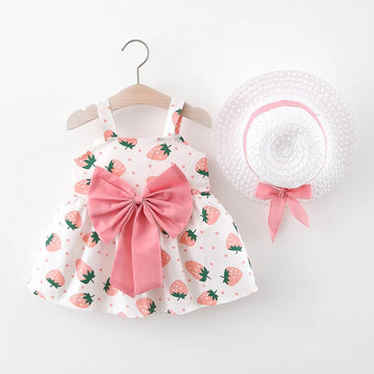 Summer Girls New Sling Dress Sweet Strawberry Big Bow Cotton Cloth Skirt Comes with Hat Suitable for 0-3 Year Old Babies